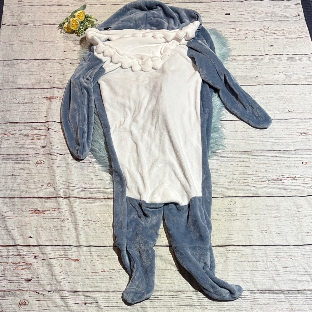 NWOT Shark Wearable Blanket Onsie Sz M